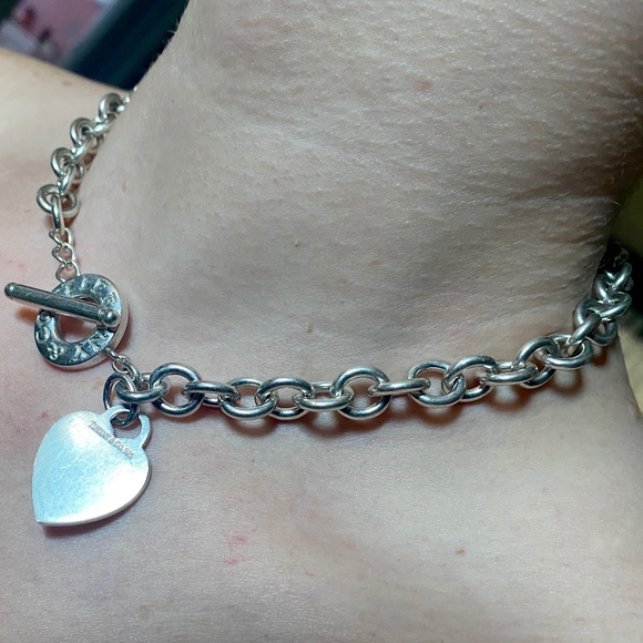 Vintage Tiffany & Co. Heart Toggle Necklace 17” - Picture 4 of 8